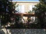 L'appartement est situé sur la péninsule de Lapad, l'un des plus beaux quartiers de Dubrovnik...