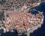Notre charmant appartement est situé au cœur de la vieille ville de Dubrovnik, à quelques pas loin...