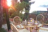 Sunset Cottage - bâtiment séparé (25 m) est situé dans le jardin d'une villa privée, se compose...