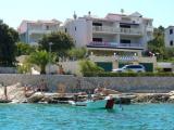 EM Ka Aparthotel est situé dans Razanj, un petit village près de Sibenik Rogoznica. Il est à seulement...